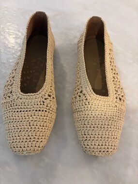 Freda Salvador Jessie Woven Raffia Flats size 8